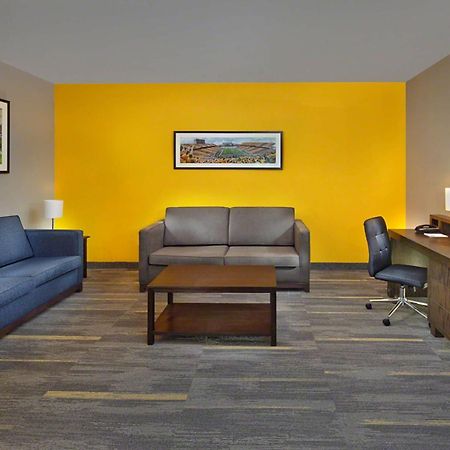 מלון Scholar Morgantown, Tapestry Collection By Hilton מראה חיצוני תמונה