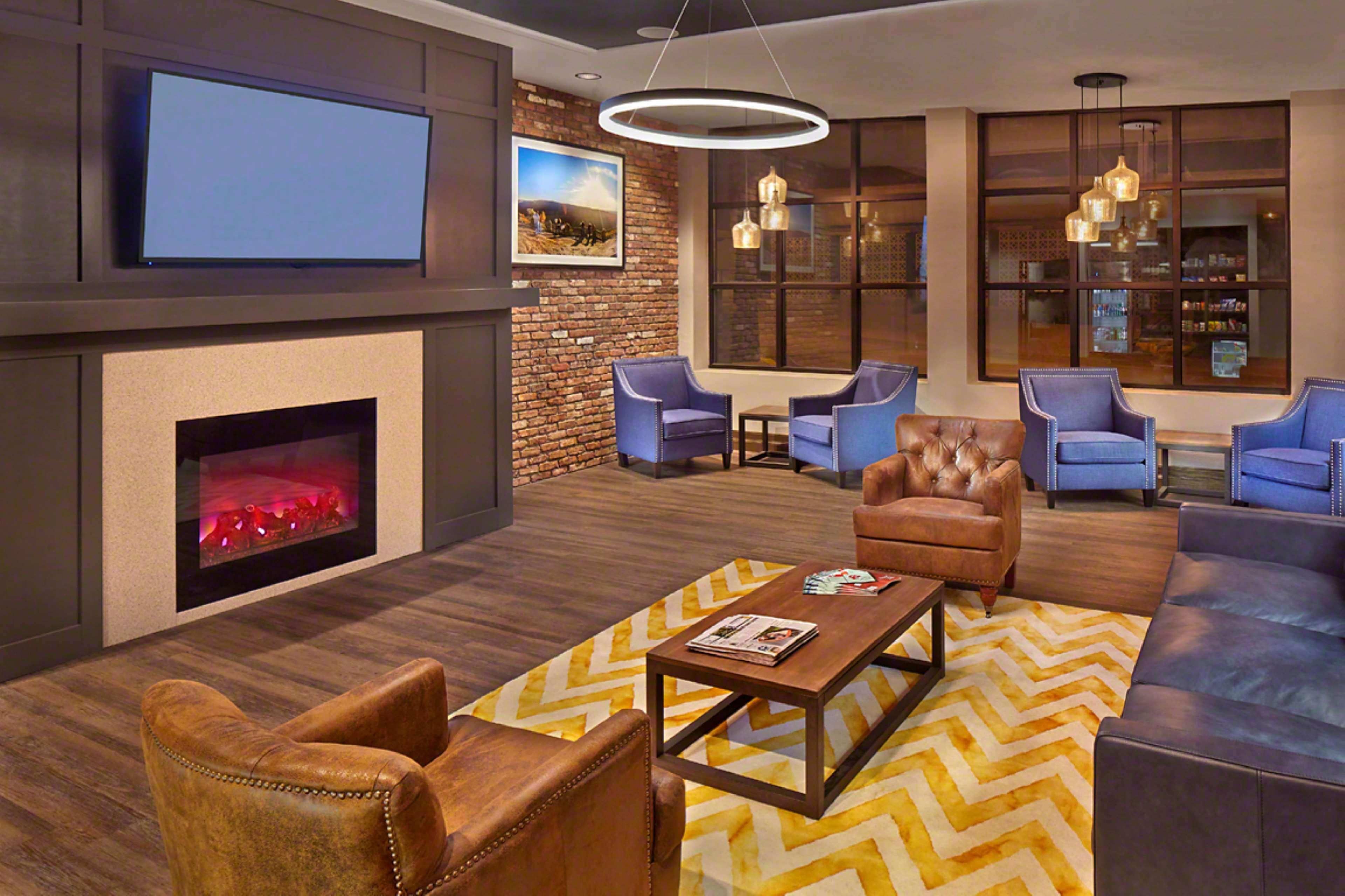 מלון Scholar Morgantown, Tapestry Collection By Hilton מראה חיצוני תמונה